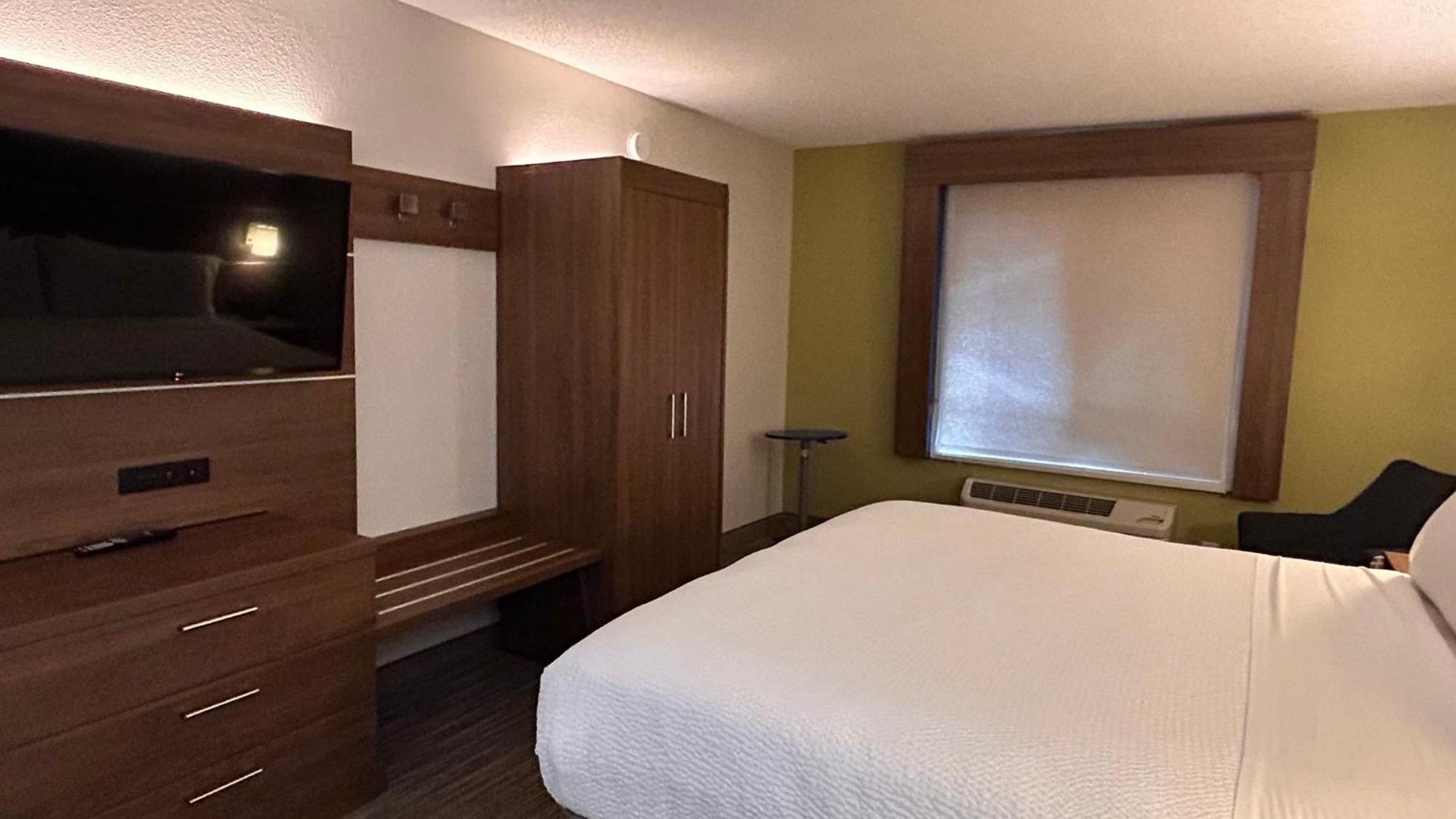 Holiday Inn Express & Suites Reidsville By Ihg Esterno foto